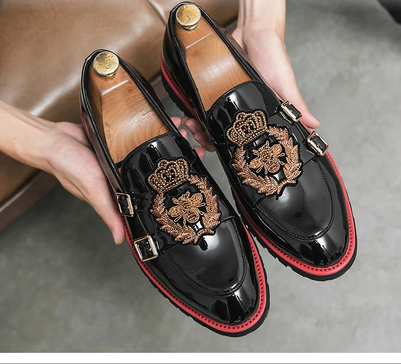 Royal throne embroidery leather loafers